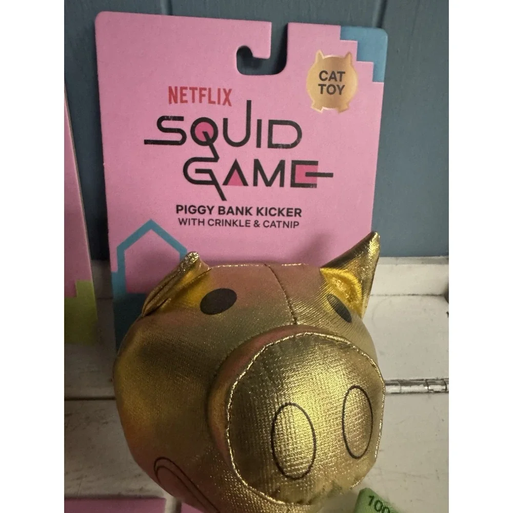 Squid Game Young‎ Hee Kicker & 2PK Front Man/VIP Mask Cat Toy Brand New